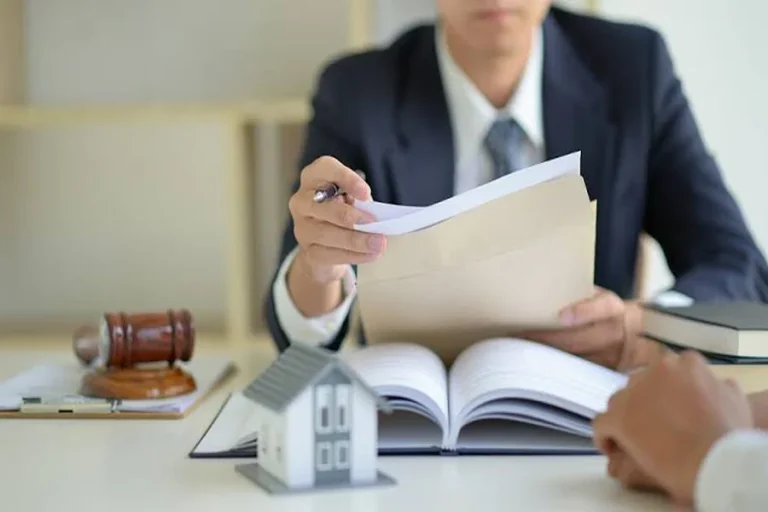 Real Estate Lawyer for Home Buyers Complete Guide